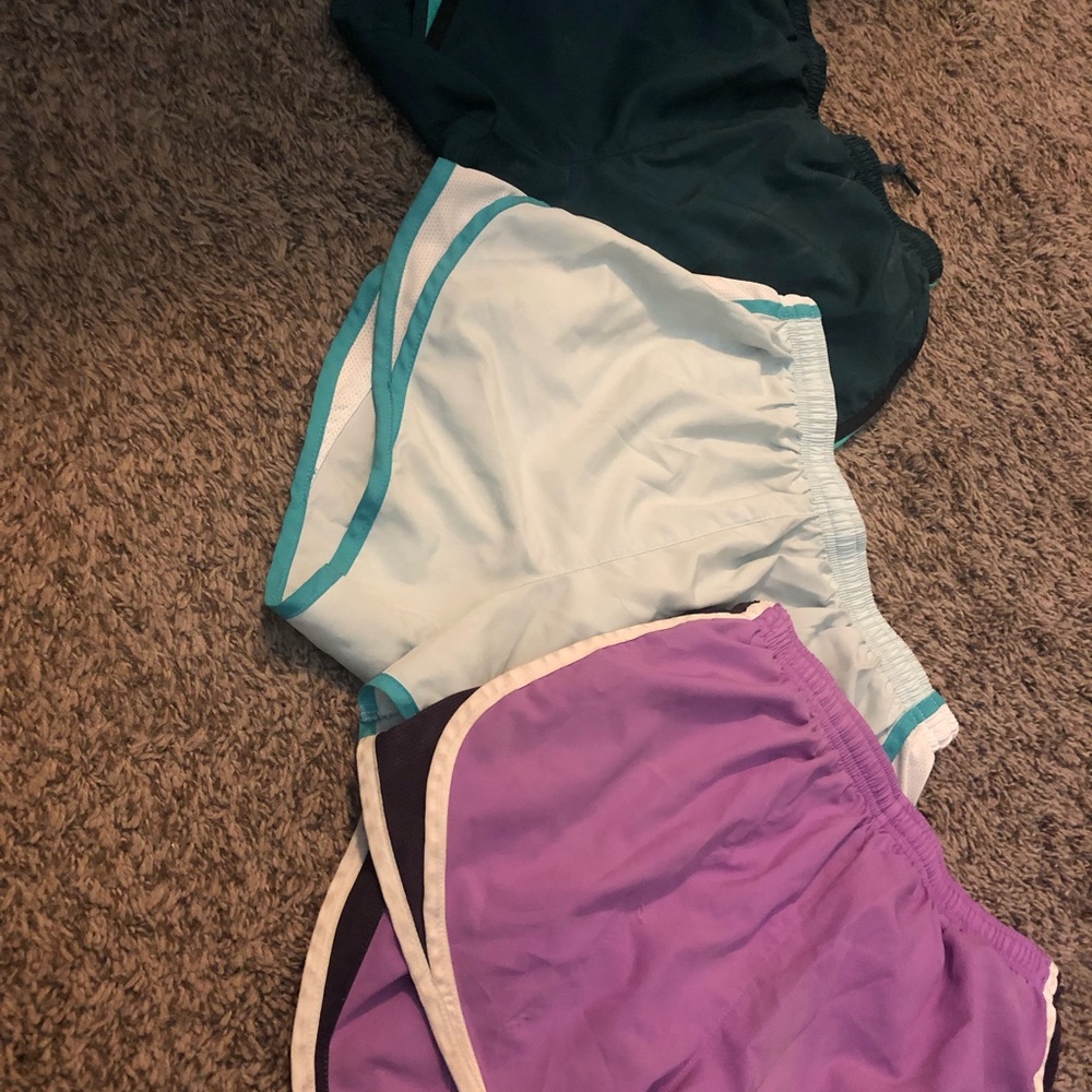Nike shorts bundle size small